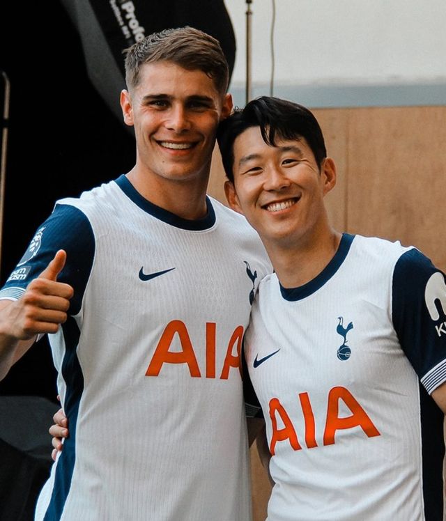 사진 = 판 더 펜SNS