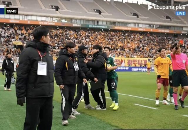 사진=쿠팡플레이 중계 화면 캡쳐