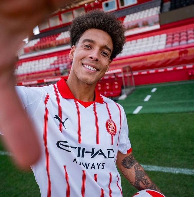 사진=지로나&nbsp;