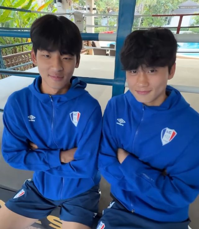 사진 = 수원 삼성 SNS / 왼쪽 윤근영, 오른쪽 김도연