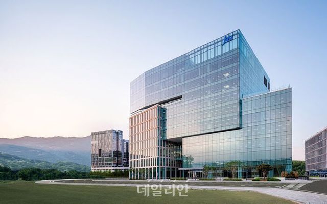 JW중외제약 과천 사옥 전경 ⓒ데일리안 DB