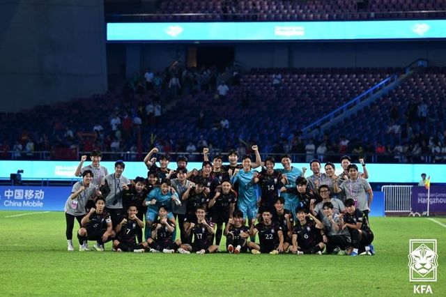 중국을 꺾고 4강에 진출한 황선홍호. ⓒ 대한축구협회