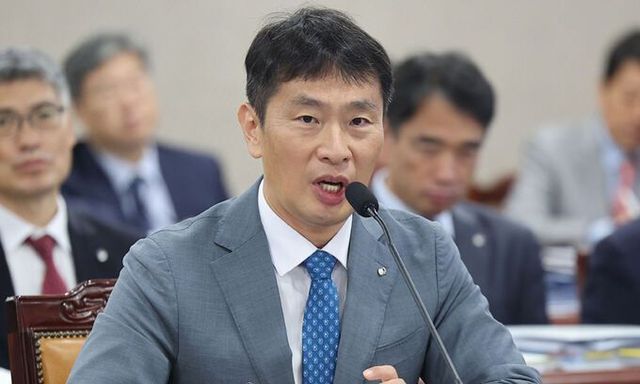 이복현 금융감독원장인 지난 17일 서울 영등포구 금융감독원에서 열린 금감원에 대한 국회 정무위원회 국정감사에서 발언하고 있다. ⓒ연합뉴스