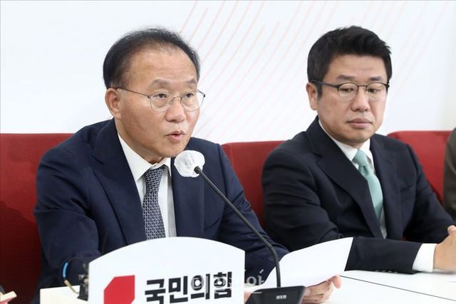 국민의힘 윤재옥 원내대표(왼쪽)와 유의동 정책위의장(오른쪽) ⓒ데일리안 홍금표 기자