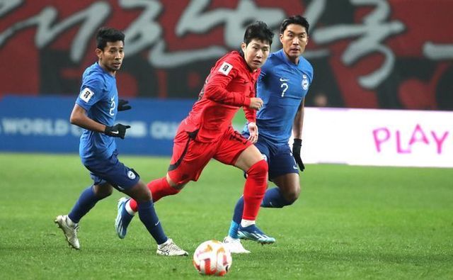 2026 북중미 월드컵 아시아 2차 예선 C조 1차전 대한민국-싱가포르의 경기가 16일 오후 서울 상암동 서울월드컵경기장에서 열렸다. 한국축구대표팀 이강인이 드리블하고 있다. ⓒ데일리안 방규현 기자