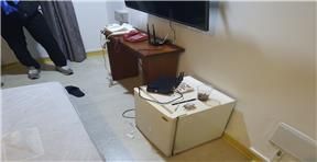 호텔 객실에 설치됐던 변작 중계기ⓒ연합뉴스