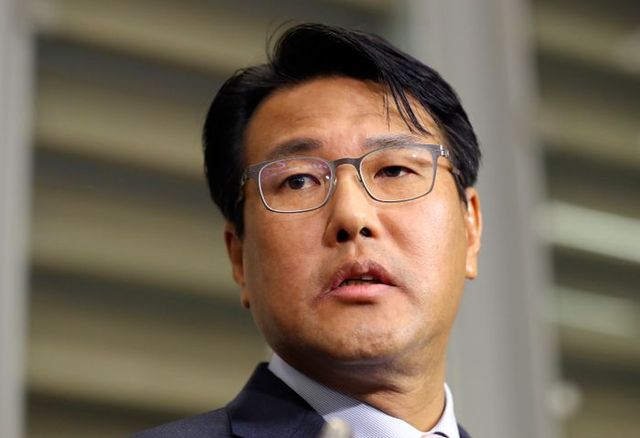 김태효 국가안보실 제1차장이 15일 한미 정상회담 주요 의제 조율 등을 마친 후 인천국제공항을 통해 워싱턴에서 귀국해 기자들의 질문에 답하고 있다. ⓒ뉴시스