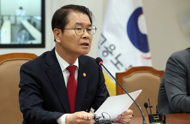 이정식 고용노동부 장관.ⓒ뉴시스