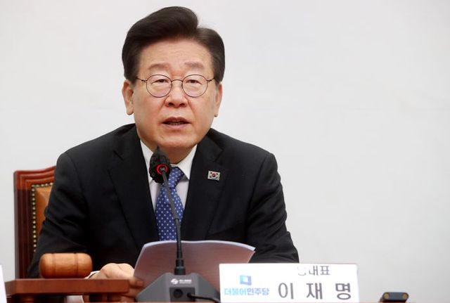 이재명 더불어민주당 대표가2일 오전 국회에서 열린 최고위원회의에서 모두 발언을 하고 있다. ⓒ데일리안 박항구 기자