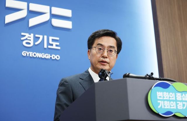 김동연 경기도지사가 12일 오전 경기도 수원시 경기도청에서 서울-양평 고속도로 사업 관련 입장을 발표하고 있다. ⓒ연합뉴스