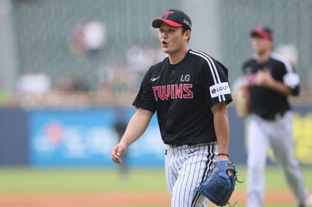 LG 이적 후 첫 등판에 나선 최원태. ⓒ LG트윈스