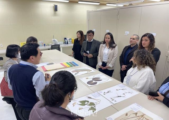 지난 4월 실시한 에콰도르 유전자원 관리인력 초청연수 모습. ⓒ국립생물자원관