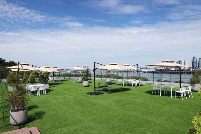 국회 사랑재 옆 북&베이커리 카페 