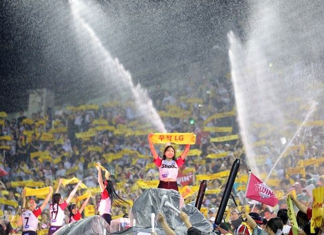 4년 만에 100만 관중 돌파한 LG 트윈스. ⓒ뉴시스