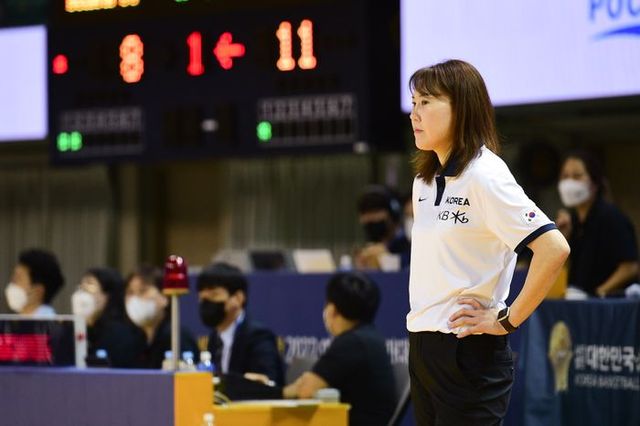 여자농구 대표팀 정선민 감독. ⓒ 대한농구협회