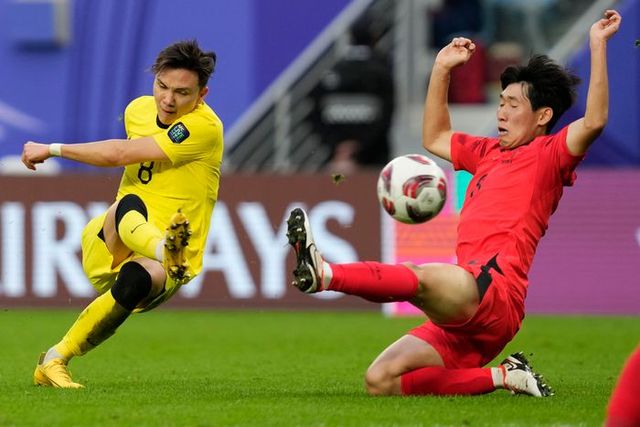 수비 조직력이 무너진 한국. ⓒ AP=뉴시스
