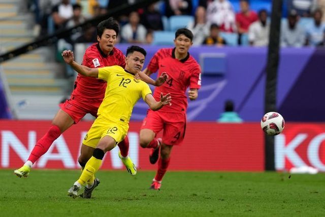 수비 조직력이 무너진 한국. ⓒ AP=뉴시스