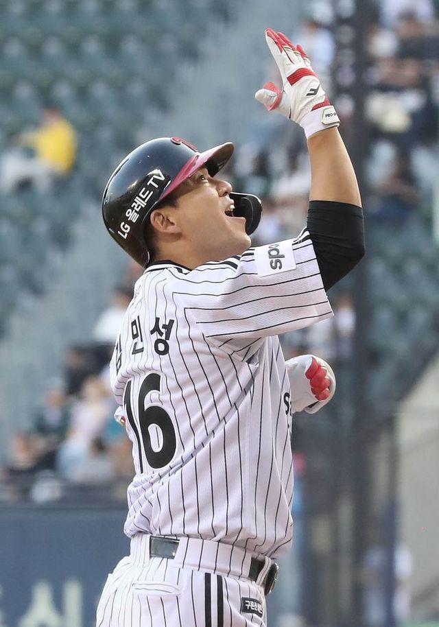 14년 만에 롯데로 돌아오는 김민성. ⓒ 뉴시스