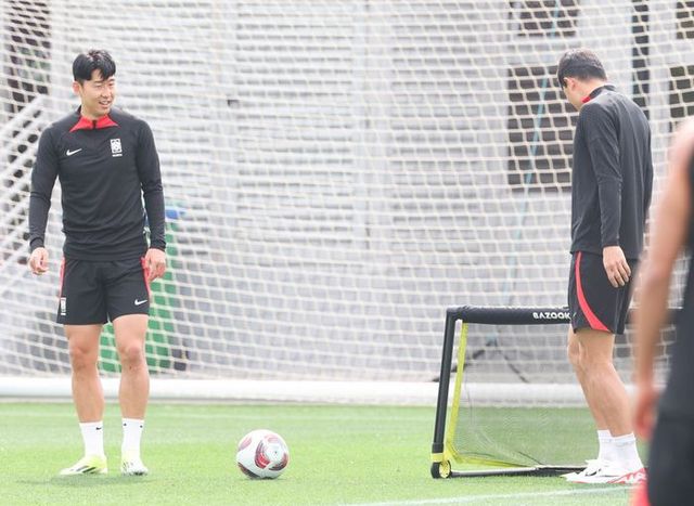 사우디전을 앞두고 훈련에 나선 대표팀. ⓒ 뉴시스