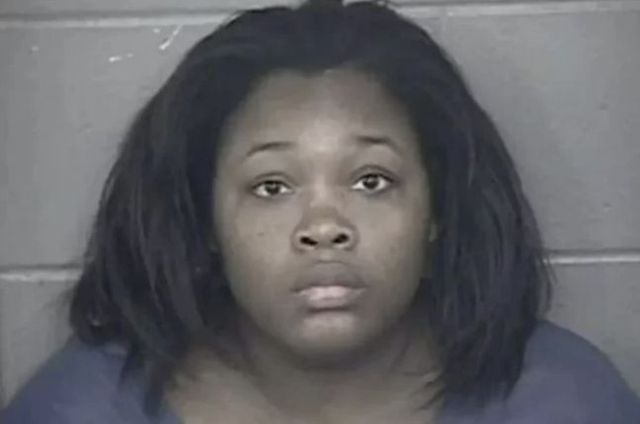 생후 1개월된 딸을 오븐에 넣어 숨지게 한 혐의를 받고 있는 머라이어 토마스.ⓒABC