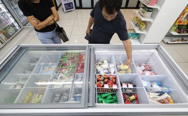 서울 시내 한 편의점의 아이스크림 매대 모습. ⓒ뉴시스