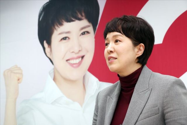 국민의힘 경기 분당을 예비후보인 김은혜 전 대통령실 홍보수석이 5일 오후 경기도 성남 분당구 선거사무소에서 데일리안과 인터뷰를 하고 있다. ⓒ﻿데일리안 홍금표 기자