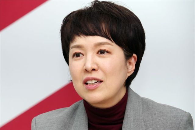 국민의힘 경기 분당을 예비후보인 김은혜 전 대통령실 홍보수석이 5일 오후 경기도 성남 분당구 선거사무소에서 데일리안과 인터뷰를 하고 있다. ⓒ데일리안 홍금표 기자