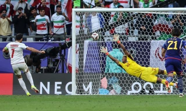 후반 추가시간 이란에 PK골 내주고 역전패한 일본. ⓒ 뉴시스