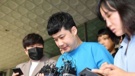 조선(34)이 지난해 서울 관악구 서울관악경찰서에서 검찰로 송치되고 있는 모습.ⓒ뉴시스