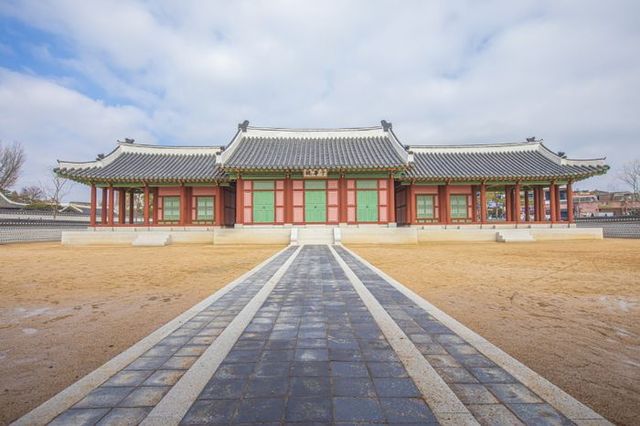 복원한 우화관ⓒ수원시 제공