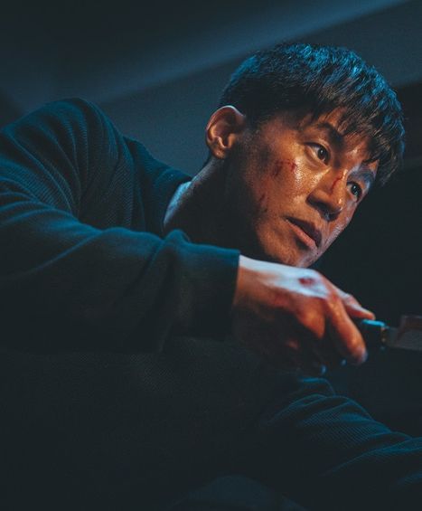 차갑다, 과묵하다, 빠르다, 그래서 더 두렵다! 빌런 백창기 역의 배우 김무열 ⓒ