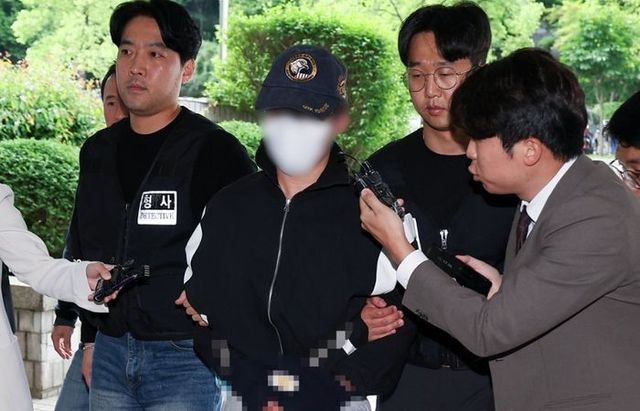 서울 강남역 인근 건물 옥상에서 여자친구를 살해한 의대생.ⓒ연합뉴스