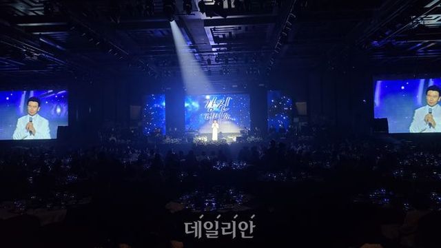 이 어려운 일을 또 해냅니다, 2024 강진 단독 디너쇼 ⓒ골든아워 엔터테인먼트 제공