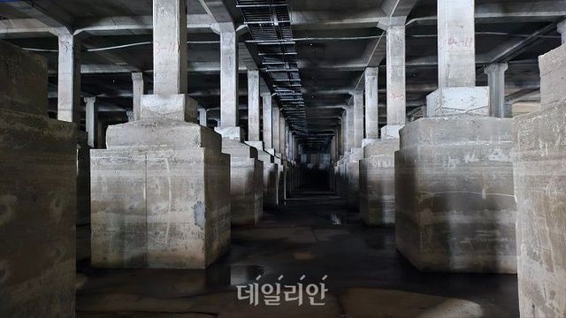 신월 빗물터널과 함께 집중호우 때 빗물 저장 기능을 맡고 있는 목동빗물펌프장 지하 유수지 모습. ⓒ데일리안 장정욱 기자