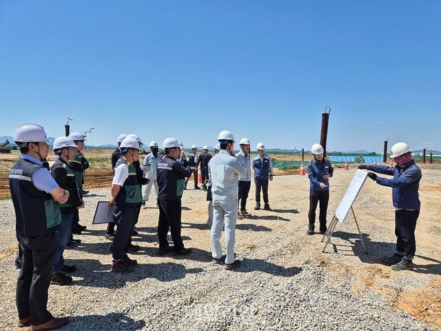 수도권매립지관리공사가 13일부터 14일까지 민관 합동점검반을 구성해 매립장 등 시설에 대한 안전점검을 하고 있다. ⓒ수도권매립지관리공사