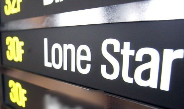 지난 2006년 3월 30일 당시 검찰이 압수수색을 진행한 서울 역삼동 스타타워 빌딩 내부 론스타 사무소 ⓒ연합뉴스