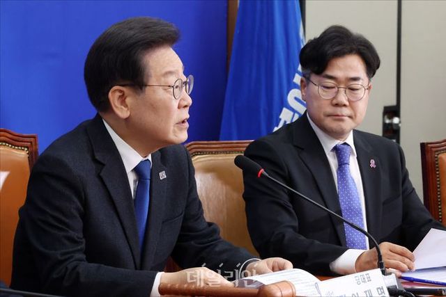 더불어민주당 이재명 대표(왼쪽)와 박찬대 원내대표(오른쪽) ⓒ데일리안 홍금표 기자