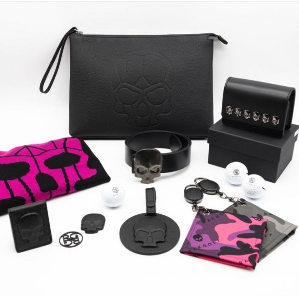 락골프에서 출시한 거리측정기 케이스와 골프 타월은 물론 볼 마커, 클러치, 머니클립, 네임택, 모자, 그리고 이 외에 모든 어패럴 종류는 김리연 대표가 실제로 골프와 아웃도어 레저 활동을 즐길 때 겪었던 불편함을 해소하고자 하는 니즈에서 개발되었다.ⓒ 락골프