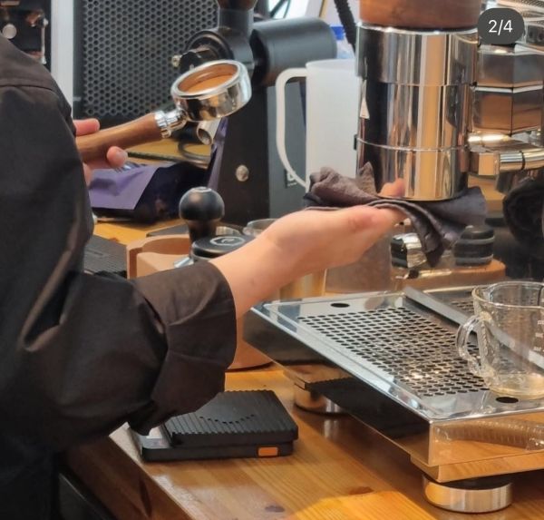 커피와 디저트에 대한 체계적이고 심도 있는 학습은 이세린 대표가 커피 전문가로 성장하는 중요한 밑거름이 되었다. ⓒ 아이덴티파이