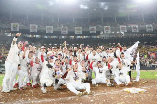 김도영은 7월 23일 광주 NC전에서 단타-2루타-3루타-홈런을 순서대로 쳐내 ‘내추럴 사이클링 히트’를 달성했다. ⓒKIA 타이거즈