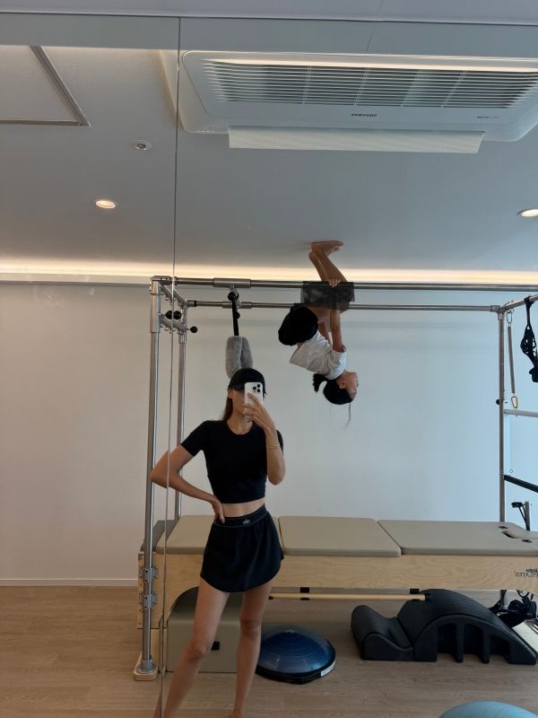 권아름 대표는 자신의 자녀와 함께 생활의 온도가 담긴 모습을 소비자들과 공유하며 그들의 공감대를 이끔과 동시에 ‘아이 앞에서 부끄럽지 않은 선택을 하겠다’라는 약속을 지키며 보다 깊은 신뢰의 영역을 구축하게 됐다. ⓒ 주식회사 에이핏(A.fit. Co.Ltd)