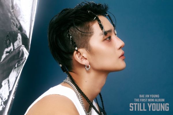 ⓒ아우라엔터테인먼트