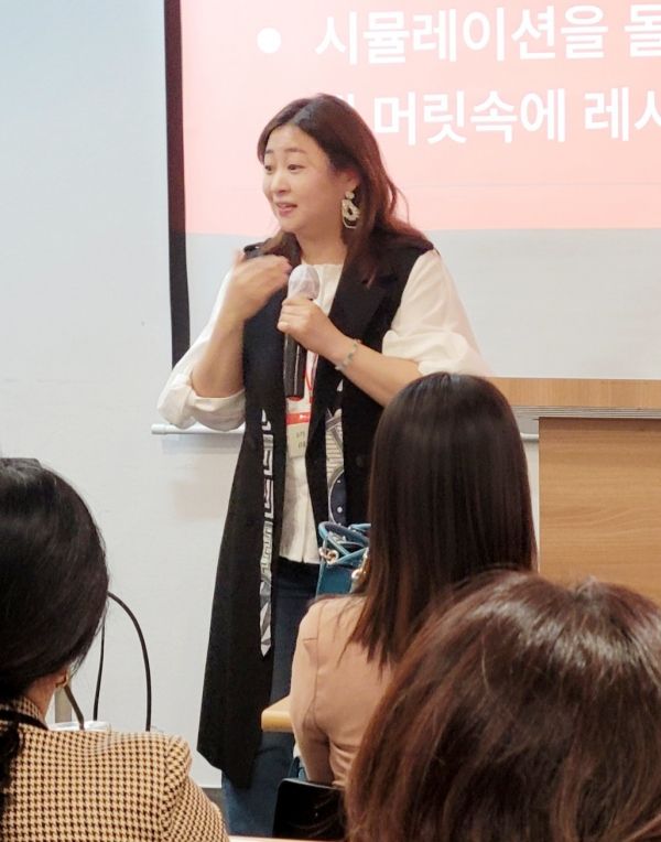 활동명 ‘대마코치’(대치마인드코치)로 알려진 안선숙 마인드잇 대표는 부모 상담을 중심으로 부부·개인 코칭, 학교·기업 강연 등 현장에서 다양한 사례를 다루고 있다.ⓒ 마인드잇