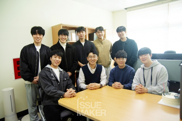 박성제 교수는 항상 “'힘들면 잠시 쉬더라도 꾸준히 해보자'라는 말을 자주 합니다. 연구는 단기간의 성과보다 꾸준함이 더 중요하다고 생각합니다. 잠시 멈추더라도 포기하지 않고 계속 시도하다 보면 결국 자신만의 속도로 성장하게 됩니다”라고 말했다.(사진=임성희 기자)