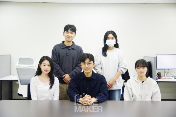 소재웅 교수는 경쟁이 심한 컴퓨터 비전 분야인 만큼 학생들이 마음을 굳게 먹고 연구에 매진하길 주문했다. 그 역시도 빠른 연구 흐름 속, 자신만의 연구력을 인정받기 위해 최선을 다하고 있다.(사진=임성희 기자)