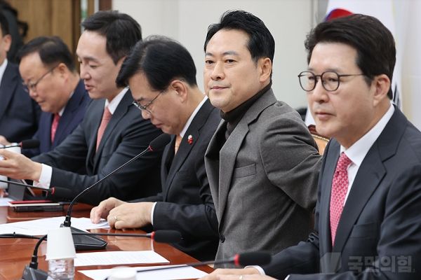 국민의힘은 여당을 향해 내란전담재판부 설치법 추진을 철회하라고 압박하고 있다. ⓒ국민의힘