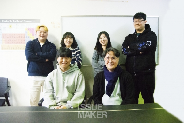 스핀트로닉스, 교자성 연구 등 차세대 반도체 소자로 응용 될 수 있는 연구를 진행하며 임성현 교수는 학문적 호기심에서 시작했지만 사회에 도움이 될 수 있다면 더할 나위 없이 좋을 것 같다고 이야기했다. 학생들에게도 인내심을 갖고 연구에 임해주길 주문했다.(사진=임성희 기자)