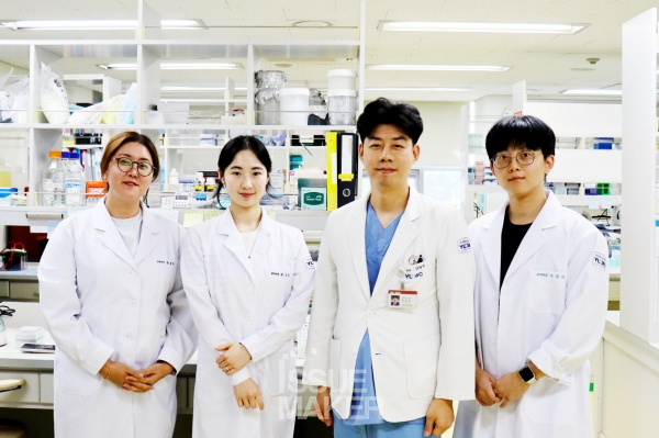 김일국 교수는 국내 성형외과학 분야 손꼽히는 의사과학자로, 연구뿐만 아니라 후학을 양성하는 것도 자신이 해야 할 역할이라고 강조했다. 성형외과학을 과학적으로 풀어내는 그의 연구그룹의 행보가 기대된다.