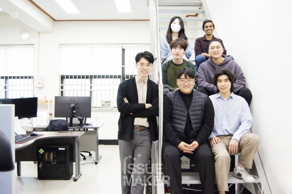 윤민 교수는 시뮬레이션 뿐만 아니라 실험으로도 연구를 확장하고 싶다는 바람을 밝히며 학생들과 실험할 수 있는 공간을 꾸릴 계획이라고 말했다. 앞으로 해양 분야 응용과 탄소중립 및 신재생에너지 분야에 이바지할 연구성과, 인력양성이 기대된다.(사진=임성희 기자)