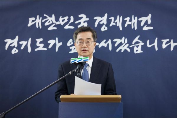 김동연 경기도지사는 “이제는 87년 체제의 시효가 다했다”며 개헌을 통한 제7공화국 출범을 거론했다. ⓒ경기도